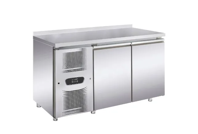 Galds saldētava konditorijas pannām 400 x 600 mm 370L